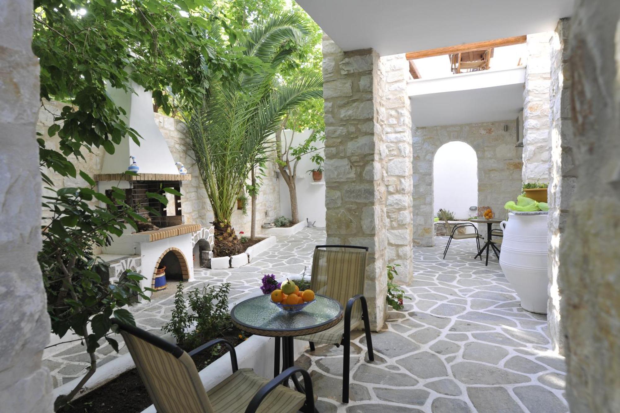 Alexandros Apartments Науса Екстер'єр фото